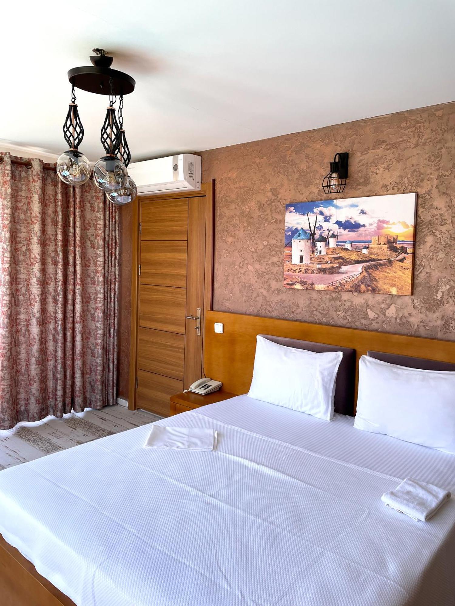 Ata Boutique Hotel Çeşme Exteriör bild