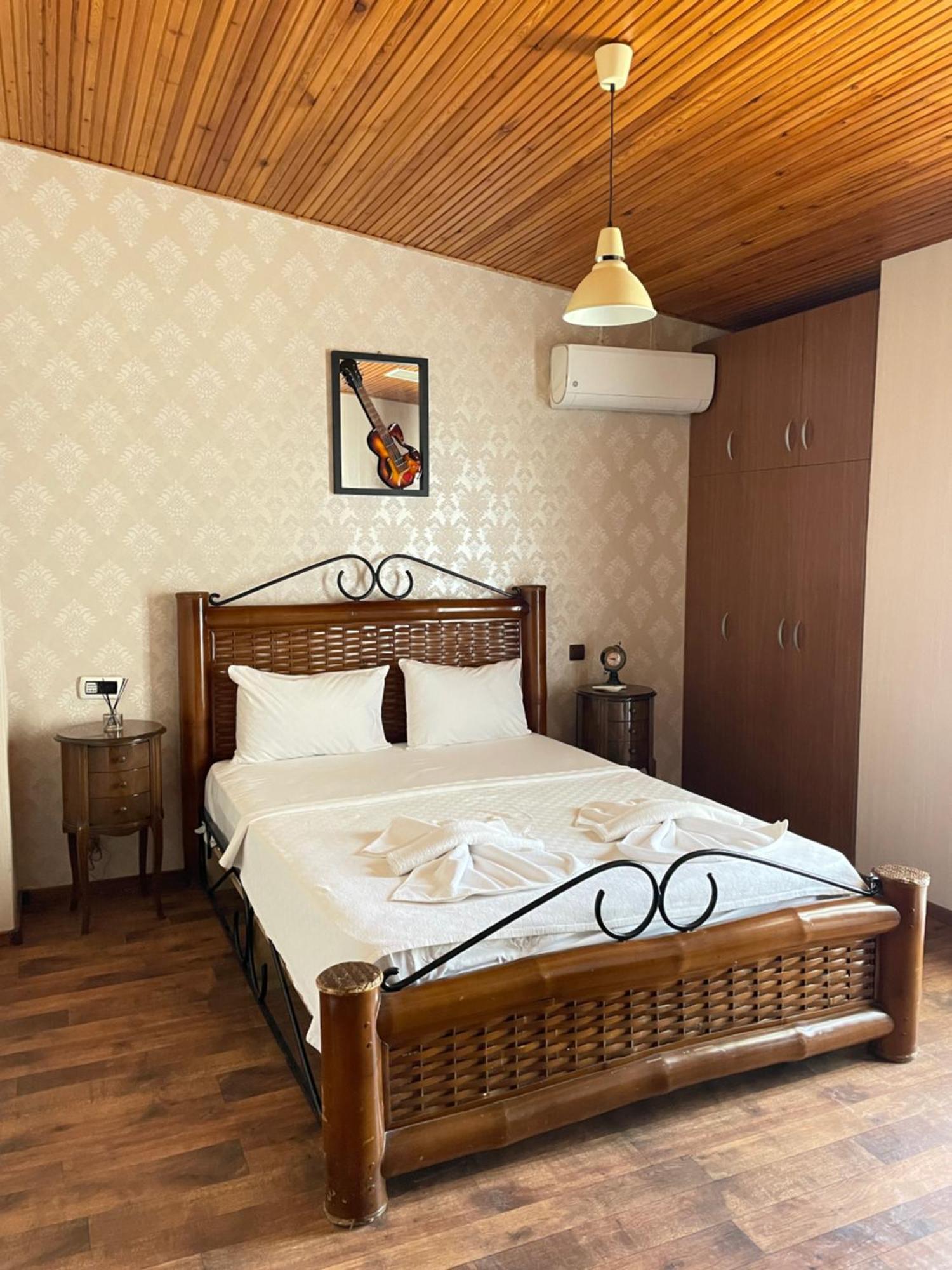 Ata Boutique Hotel Çeşme Exteriör bild