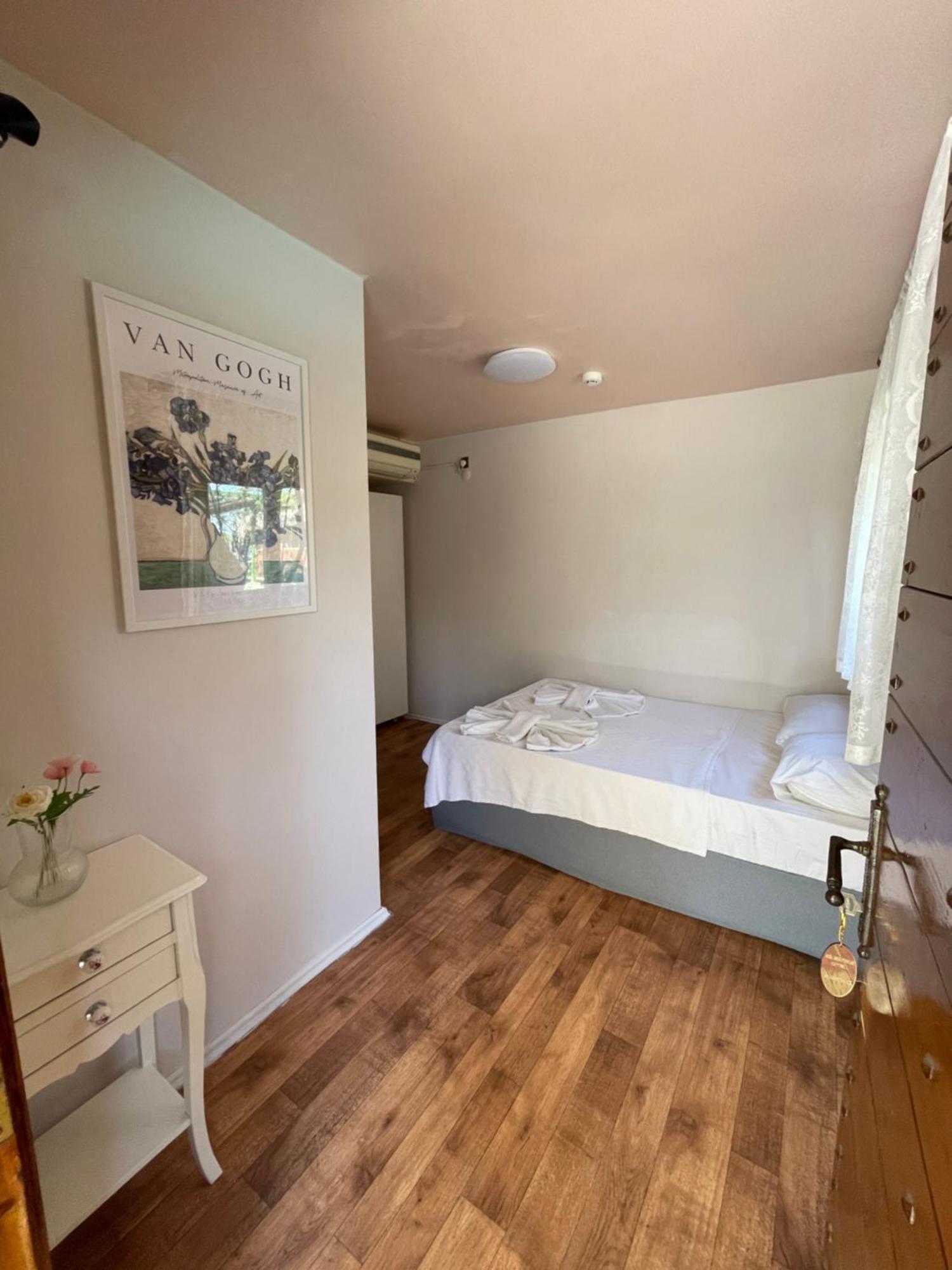 Ata Boutique Hotel Çeşme Exteriör bild
