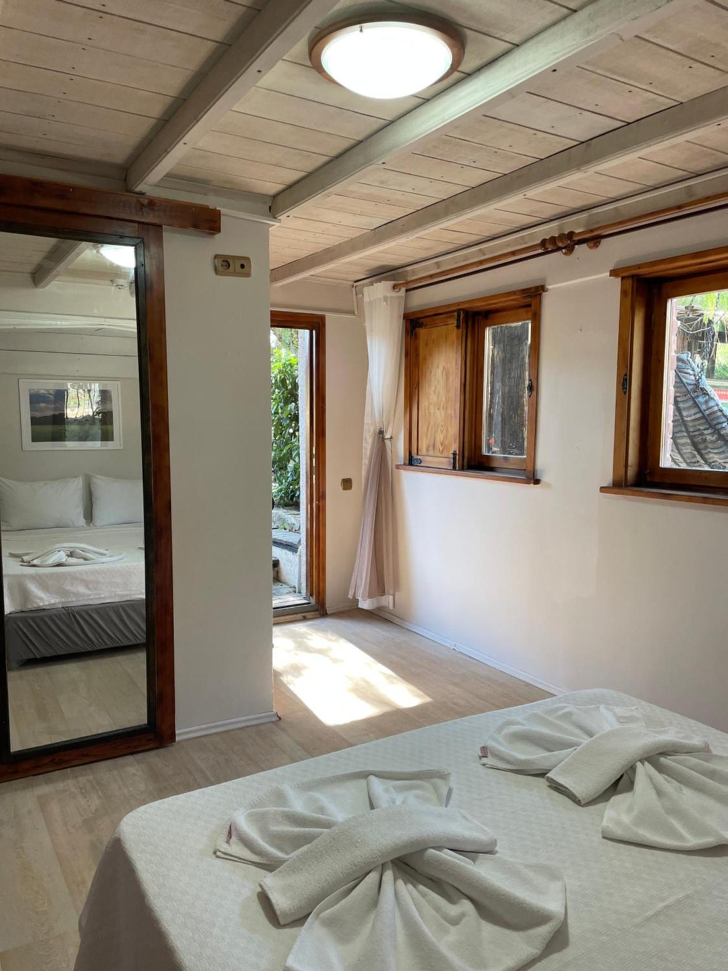 Ata Boutique Hotel Çeşme Exteriör bild